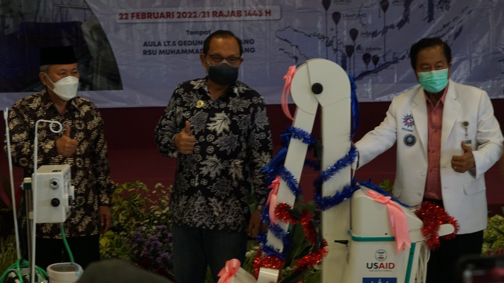 RS Muhammadiyah dan Aisyiyah Terima Bantuan Alkes Covid-19 dan TBC dari USAID