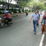 Mbah Sani Rela Jalan Kaki 30 Km ke Gedung DPRD Pati Demi Tanahnya