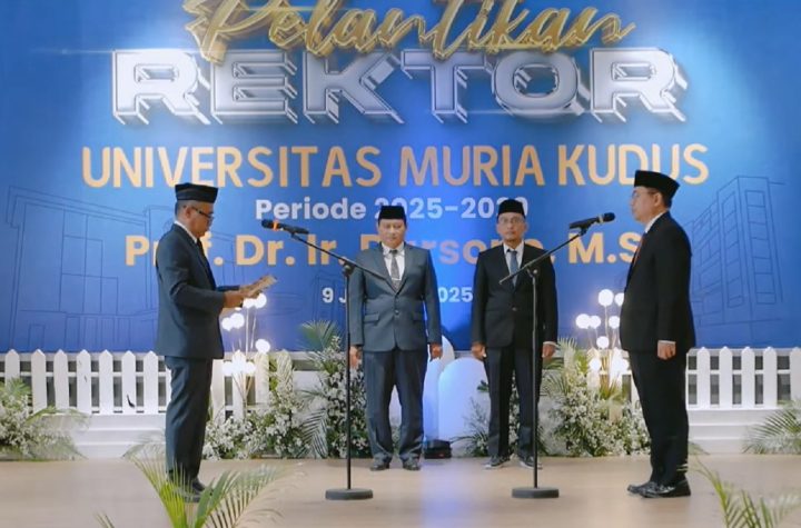 Pelantikan Rektor UMK.