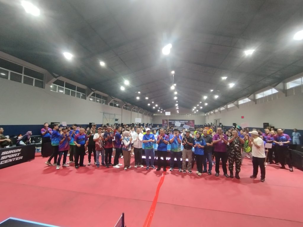 Kejuaraan tenis meja.