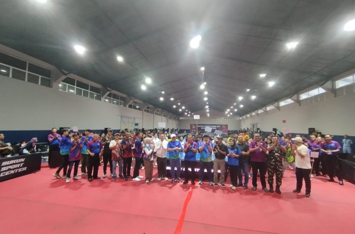 Kejuaraan tenis meja.