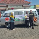 RSU Kumala Siwi Perkuat Layanan Kesehatan Warga Desa Banget dengan Ambulans